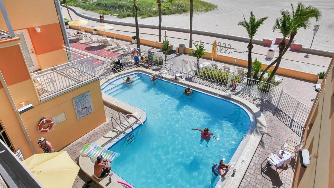Page Terrace Beachfront Hotel St. Pete Beach Bagian luar foto
