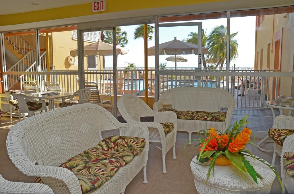 Page Terrace Beachfront Hotel St. Pete Beach Bagian luar foto